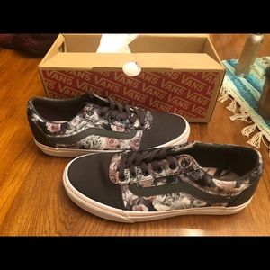 Perfect Xmas gift !! Brand new Vans!